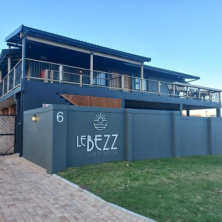 Le Bezz Guesthouse باليتو المظهر الخارجي الصورة