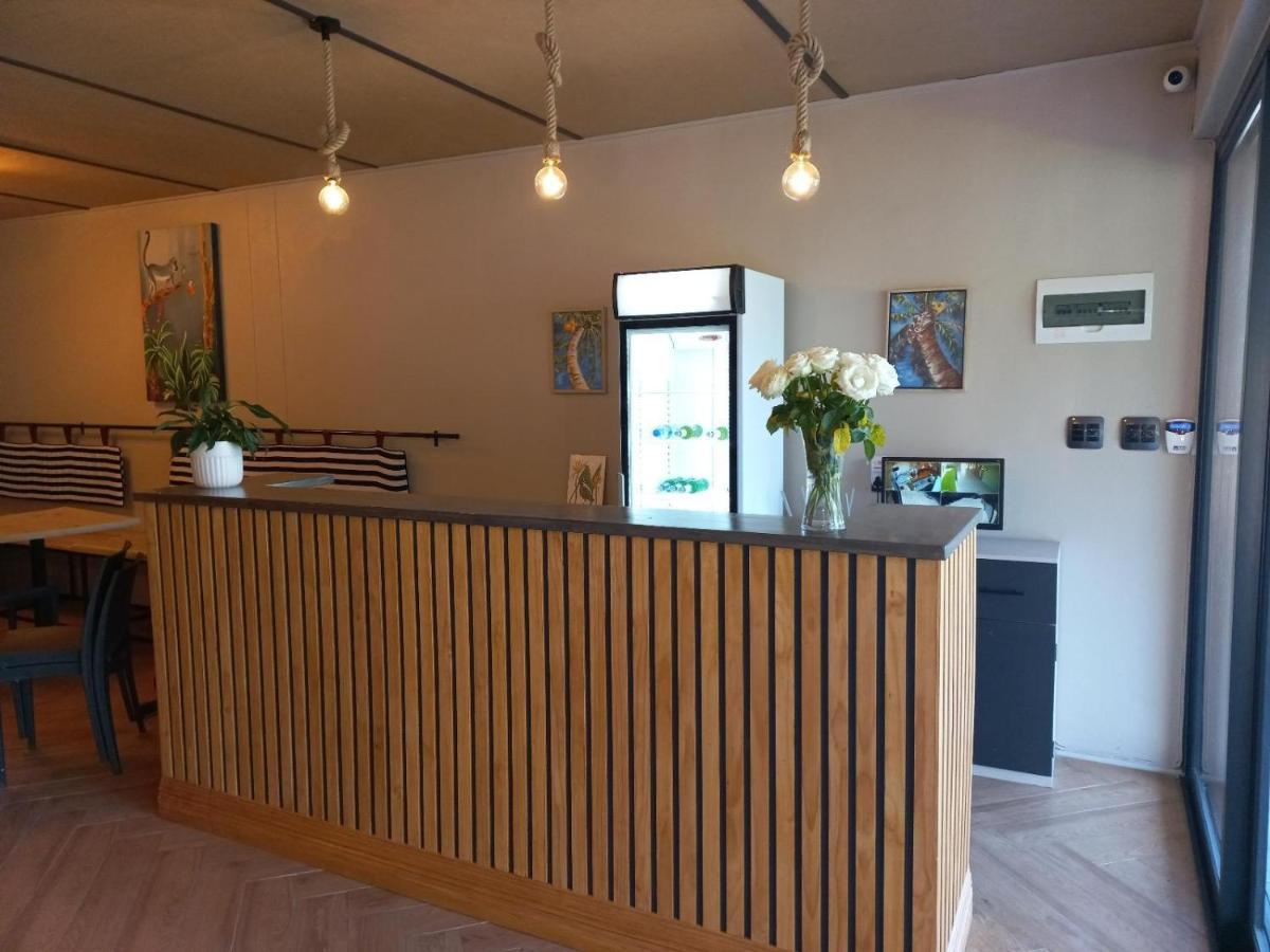 Le Bezz Guesthouse باليتو المظهر الخارجي الصورة
