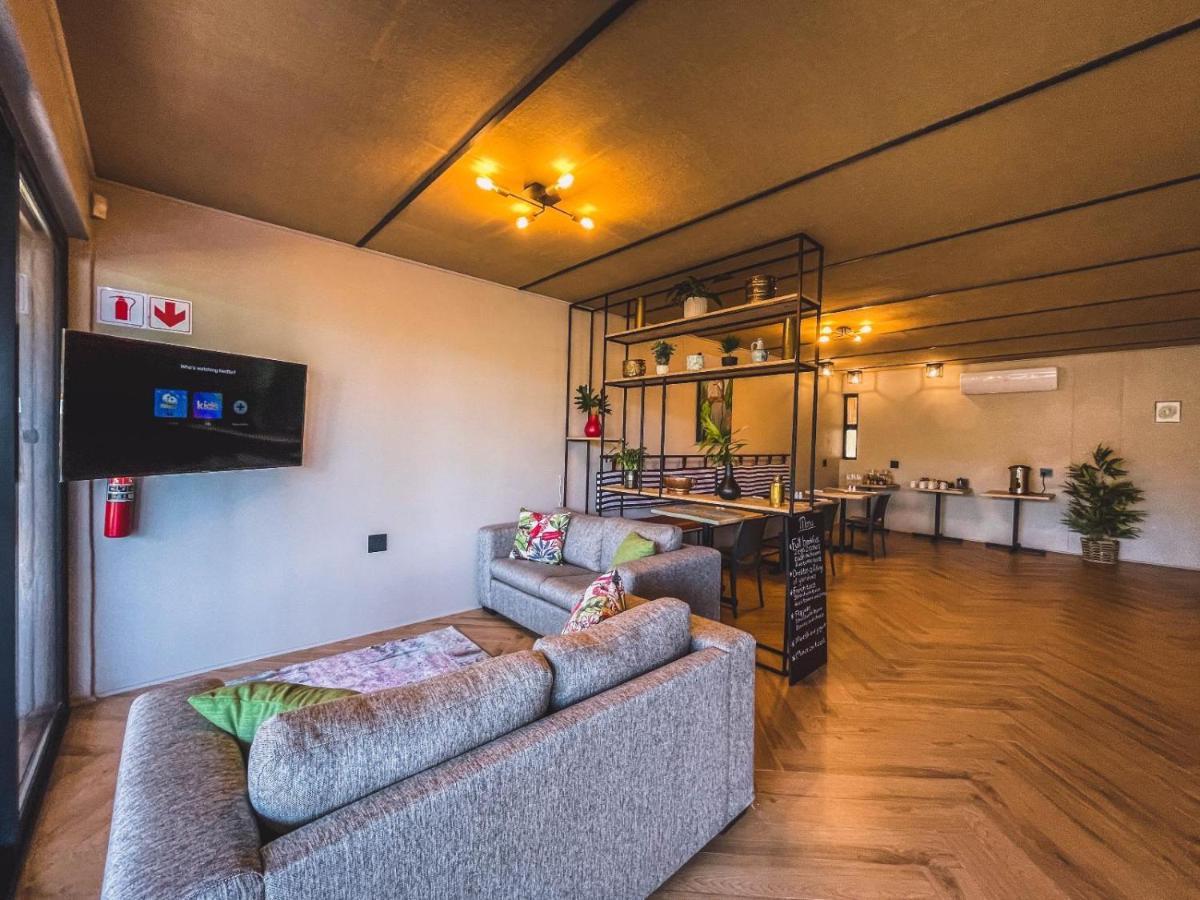 Le Bezz Guesthouse باليتو المظهر الخارجي الصورة